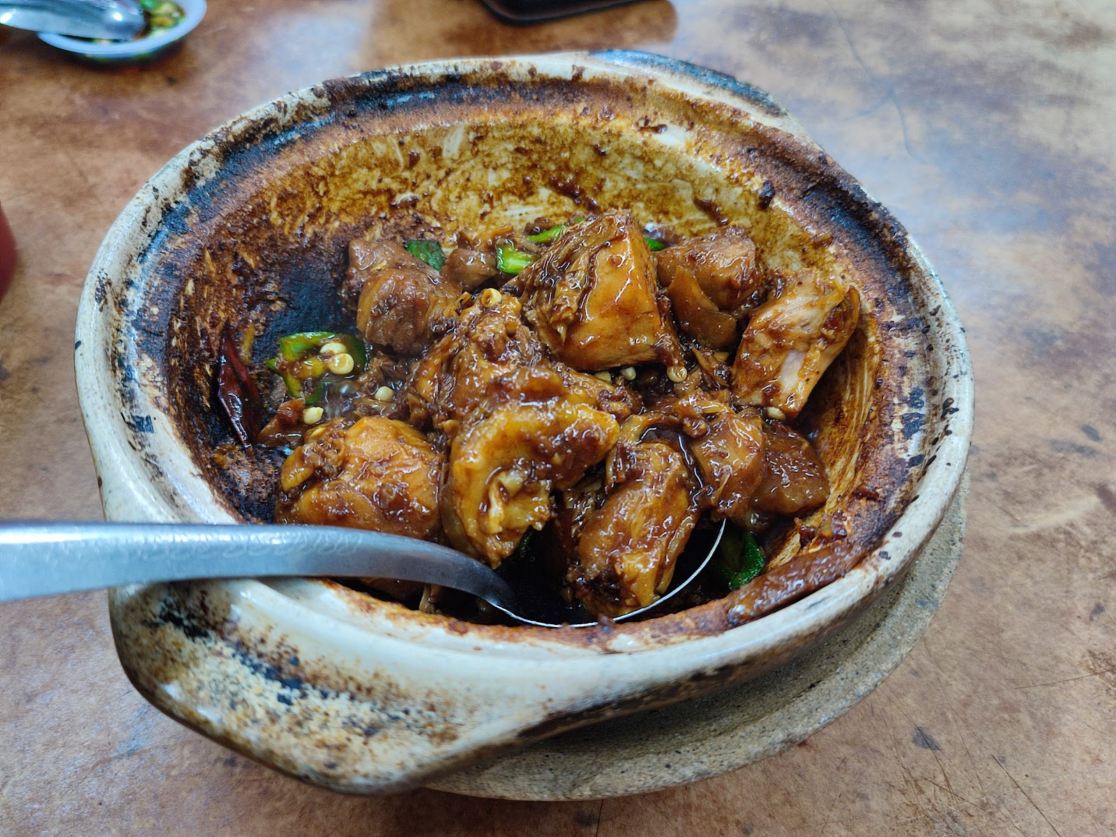河边路亚瑞肉骨茶 9