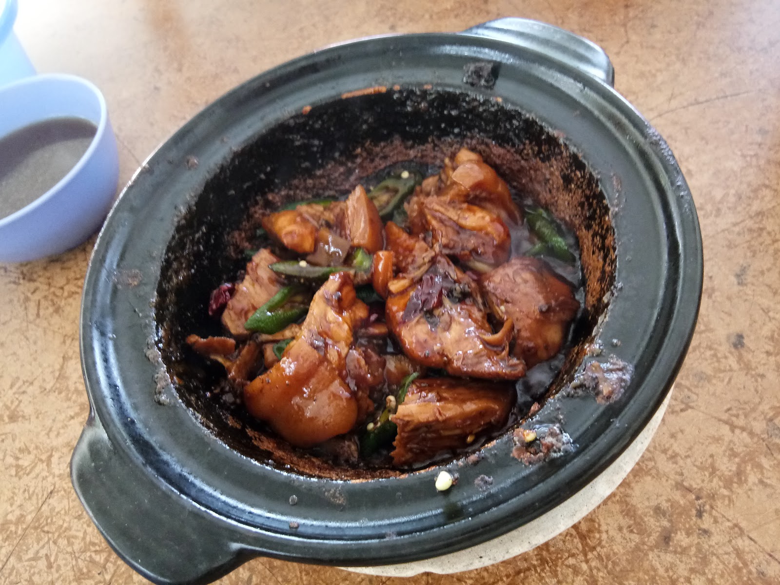 河边路亚瑞肉骨茶 10